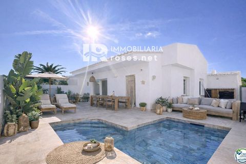 Villa en Empuriabrava, Gerona, Empuriabrava - € 385.000 | Ref: 3764 - photo 25
