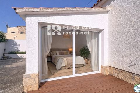Villa en Empuriabrava, Gerona, Empuriabrava - € 385.000 | Ref: 3764 - photo 29