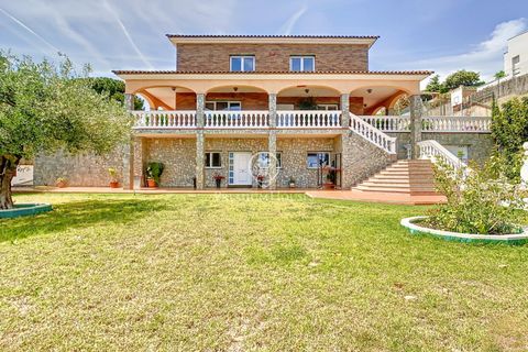 Villa a Badalona, Barcelona, Badalona - € 1.700.000 | Ref: PH103799/3699 - foto 2