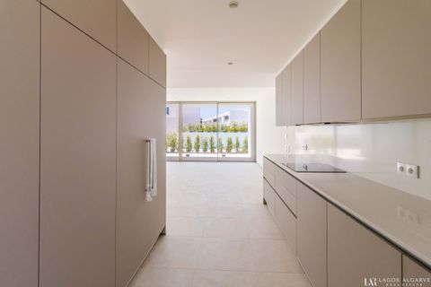 Villa en Lagos, Faro, Lagos - € 845.000 | Ref: VA132C - photo 13