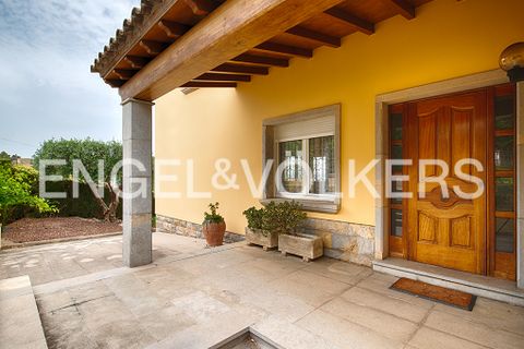 Villa a Figueres, Gerona, Figueres - € 490.000 | Ref: W-02T08I - foto 1