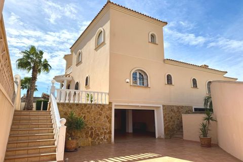 Villa i Playa Flamenca, Alicante, Playa Flamenca - € 870.000 | Ref: WTi4393 - foto 2