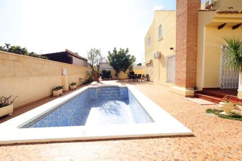 Villa i Playa Flamenca, Alicante, Playa Flamenca - € 555.000 | Ref: WTi4394 - foto 3