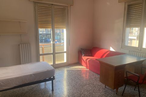 Estudi a Modena, Modena, Modena - € 300/mes | Ref: 755-1-1 - foto 4