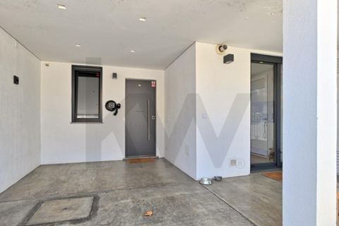 Villa in Alcabideche, Lisbon, Alcabideche - € 4,000/month | Ref: KWPT-030499 - photo 35