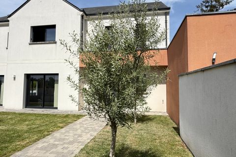 Villa i Ingré, Loiret, Ingré - € 649.000 | Ref: 340934940038 - foto 1