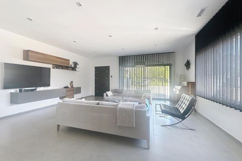 Villa em Cabannes, Bouches-du-Rhone, Cabannes - € 645.000 | Ref: FR177 - foto 4