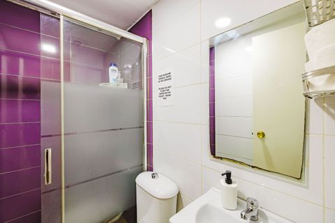 Villa i Malaga city, Malaga, Malaga city - € 350.000 | Ref: 204d9b59-0c2b-48f1-9 - foto 19