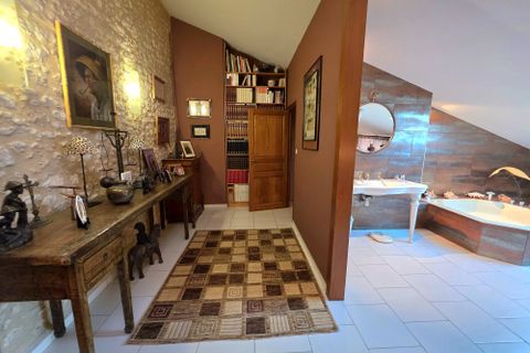 Villa a Duras, Lot-et-Garonne, Duras - € 650.000 | Ref: BVI83622 - foto 13