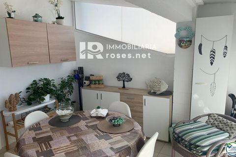 Villa i Roses, Gerona, Roses - € 335.000 | Ref: 3772 - foto 13