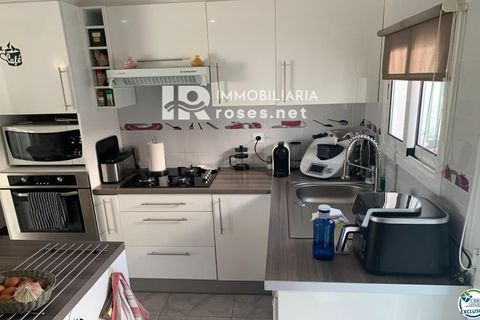 Villa i Roses, Gerona, Roses - € 335.000 | Ref: 3772 - foto 18