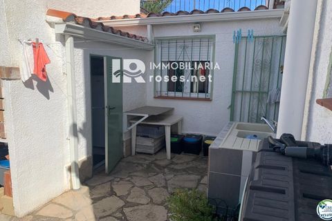 Villa i Roses, Gerona, Roses - € 335.000 | Ref: 3772 - foto 36