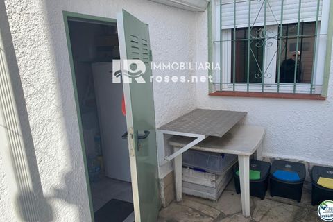 Villa i Roses, Gerona, Roses - € 335.000 | Ref: 3772 - foto 37