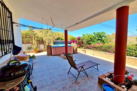 Villa en Rubite, Malaga, Rubite - € 279.000 | Ref: XL4687 - photo 2