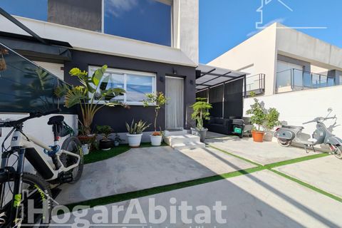 Rækkehus i Gran Alacant, Alicante, Gran Alacant - € 345.000 | Ref: 141XCHI345.FPV-A/3716 - foto 18