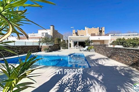 Villa i Empuriabrava, Gerona, Empuriabrava - € 930.000 | Ref: 4233 - foto 1