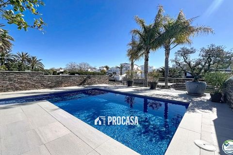 Villa i Empuriabrava, Gerona, Empuriabrava - € 930.000 | Ref: 4233 - foto 2