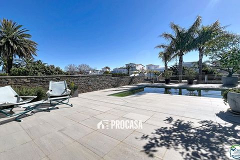 Villa i Empuriabrava, Gerona, Empuriabrava - € 930.000 | Ref: 4233 - foto 6