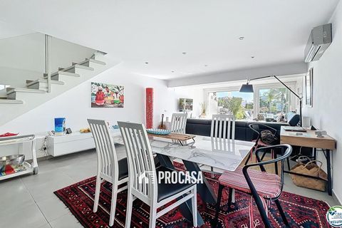 Villa i Empuriabrava, Gerona, Empuriabrava - € 930.000 | Ref: 4233 - foto 18