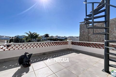 Villa i Empuriabrava, Gerona, Empuriabrava - € 930.000 | Ref: 4233 - foto 23