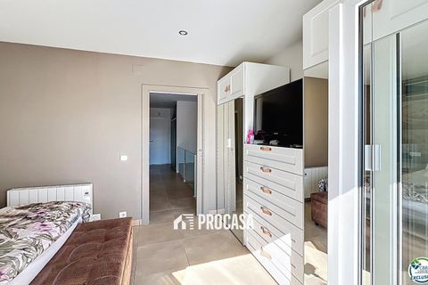 Villa i Empuriabrava, Gerona, Empuriabrava - € 930.000 | Ref: 4233 - foto 31