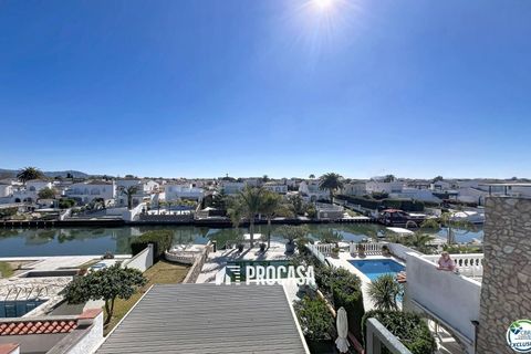 Villa i Empuriabrava, Gerona, Empuriabrava - € 930.000 | Ref: 4233 - foto 34