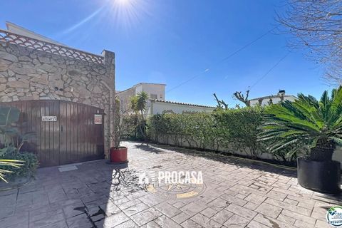 Villa i Empuriabrava, Gerona, Empuriabrava - € 930.000 | Ref: 4233 - foto 42