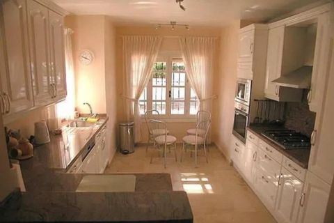 Villa a Estepona, Malaga, Estepona - € 875.000 | Ref: CDS5075452-FO - foto 9