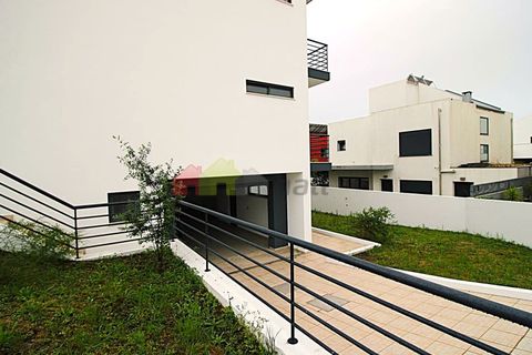 Villa i Laranjeiro, Setubal, Laranjeiro - € 695.000 | Ref: 022.073.609 - foto 32