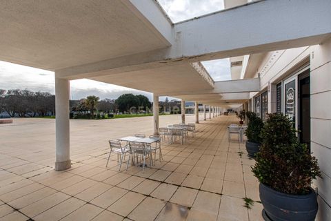 Erhvervsejendom i Oeiras, Lisbon, Oeiras - € 45.000 | Ref: C0483-01825 - foto 4