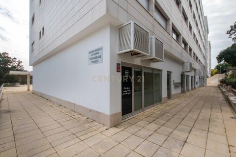 Erhvervsejendom i Oeiras, Lisbon, Oeiras - € 45.000 | Ref: C0483-01825 - foto 5
