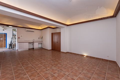 L'establiment comercial a Evora, Evora, Evora - € 650/mes | Ref: 2683 - foto 9