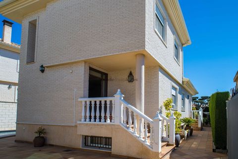 Villa en Elda, Alicante, Elda - € 430.000 | Ref: ANN-R173 - photo 18