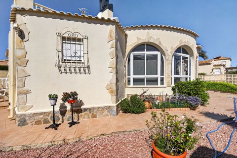 Villa i Orihuela, Alicante, Orihuela - € 450.000 | Ref: C-1180 - foto 2
