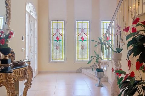 Villa en Benidorm, Alicante, Benidorm - € 1.635.000 | Ref: 5459 - photo 2