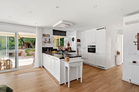 Villa i La Nucia, Alicante, La Nucia - € 885.000 | Ref: ALT68452 - foto 12