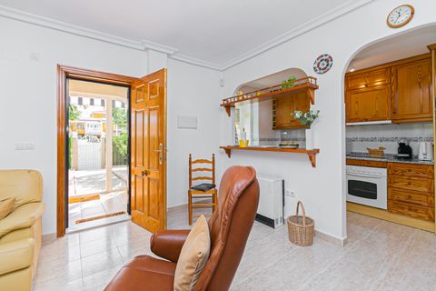 Villa i Playa Flamenca, Alicante, Playa Flamenca - € 270.000 | Ref: 13621 - foto 11