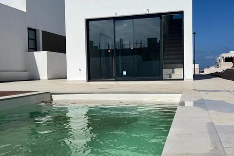 Villa en Corralejo, Fuerteventura, Corralejo - € 525.000 | Ref: 01119 - photo 2