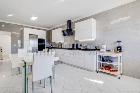 Villa i Carvoeiro, Faro, Carvoeiro - € 875.000 | Ref: City-26-26C - foto 11