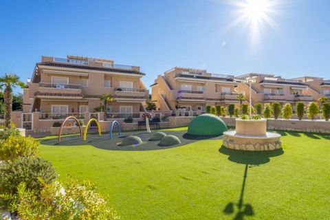 Casa de pueblo en Punta Prima, Alicante, Punta Prima - € 349.000 | Ref: 200-4725 - photo 2
