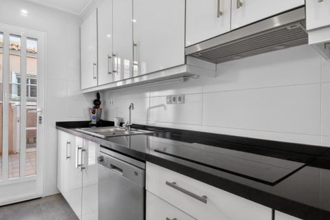 Casa de pueblo en Punta Prima, Alicante, Punta Prima - € 349.000 | Ref: 200-4725 - photo 9