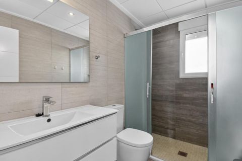 Casa de pueblo en Punta Prima, Alicante, Punta Prima - € 349.000 | Ref: 200-4725 - photo 17