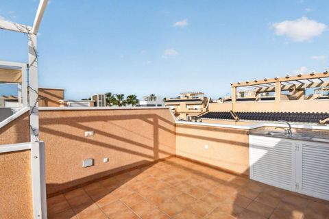 Casa de pueblo en Punta Prima, Alicante, Punta Prima - € 349.000 | Ref: 200-4725 - photo 26
