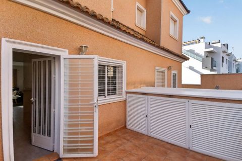 Casa de pueblo en Punta Prima, Alicante, Punta Prima - € 349.000 | Ref: 200-4725 - photo 27