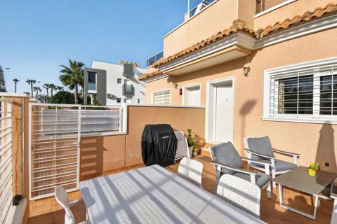 Casa de pueblo en Punta Prima, Alicante, Punta Prima - € 349.000 | Ref: 200-4725 - photo 30