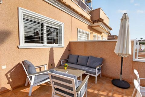 Casa de pueblo en Punta Prima, Alicante, Punta Prima - € 349.000 | Ref: 200-4725 - photo 31