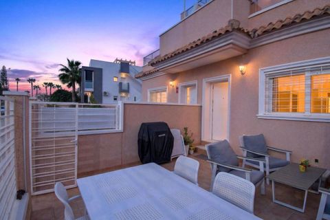 Casa de pueblo en Punta Prima, Alicante, Punta Prima - € 349.000 | Ref: 200-4725 - photo 32