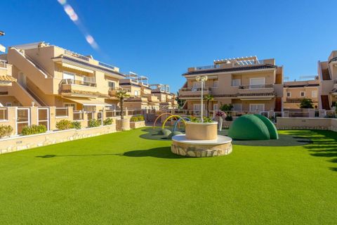 Casa de pueblo en Punta Prima, Alicante, Punta Prima - € 349.000 | Ref: 200-4725 - photo 35