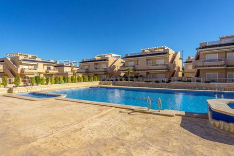 Casa de pueblo en Punta Prima, Alicante, Punta Prima - € 349.000 | Ref: 200-4725 - photo 44