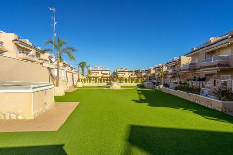 Casa de pueblo en Punta Prima, Alicante, Punta Prima - € 349.000 | Ref: 200-4725 - photo 49